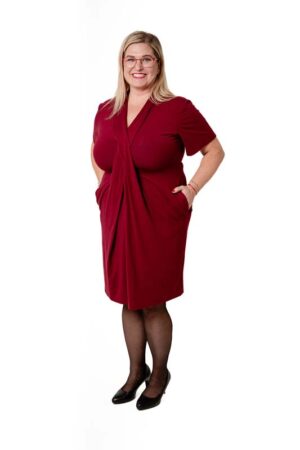 Šaty Ivana